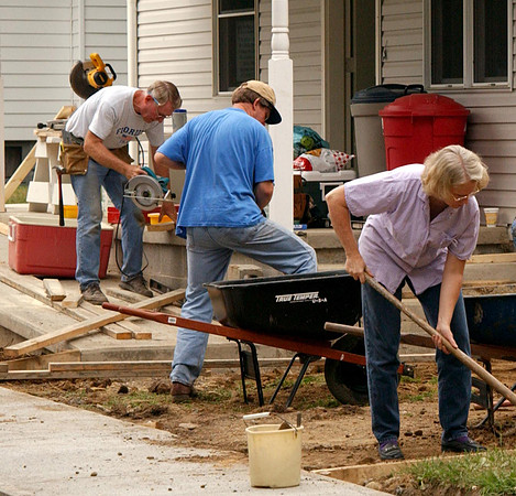 07_15_2002pr-habitatforhumanity-cosh