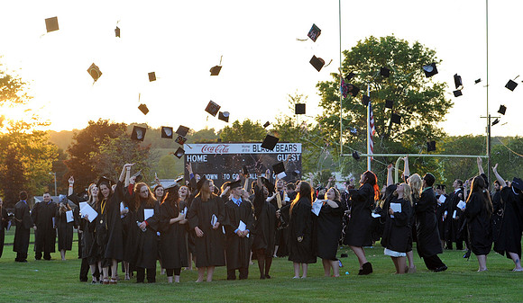 052515 COS RV HS grad-2