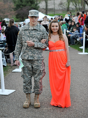 042714pr CTN RiverViewProm_3