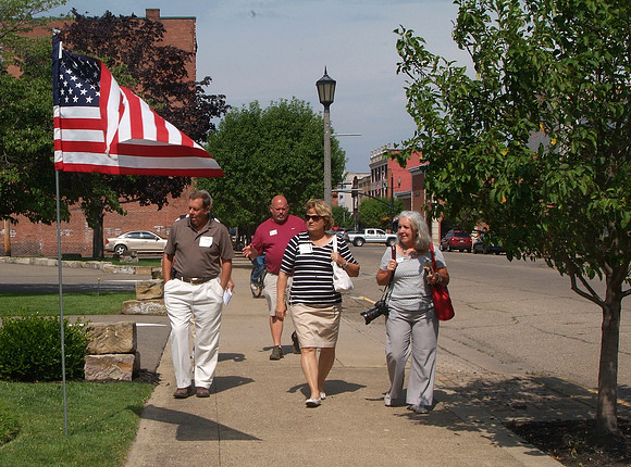 070814 COS Coshocton in Bloom 2